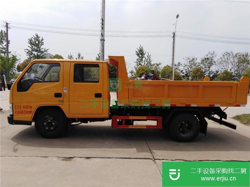 湖北出售江鈴自卸車，五十鈴發(fā)動機11馬力，原廠空調 藍牌不超重