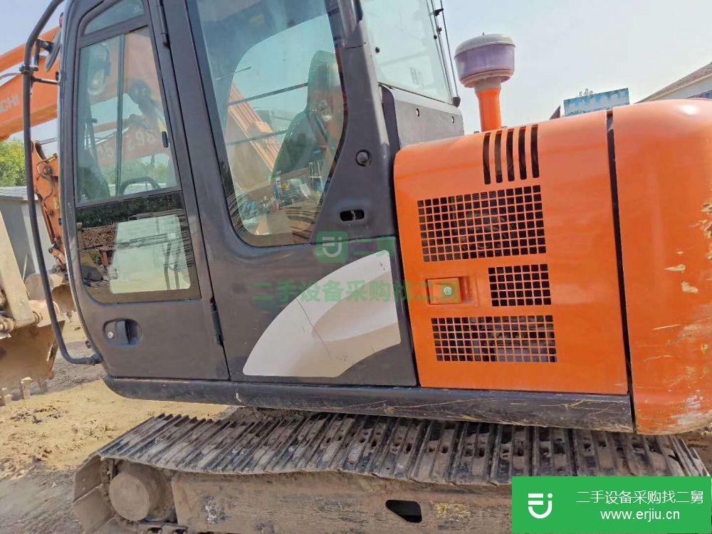 天津出售二手日立ZAXIS60挖掘機