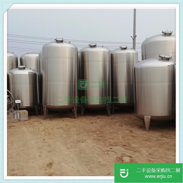 山東出售二手不銹鋼立式儲存罐