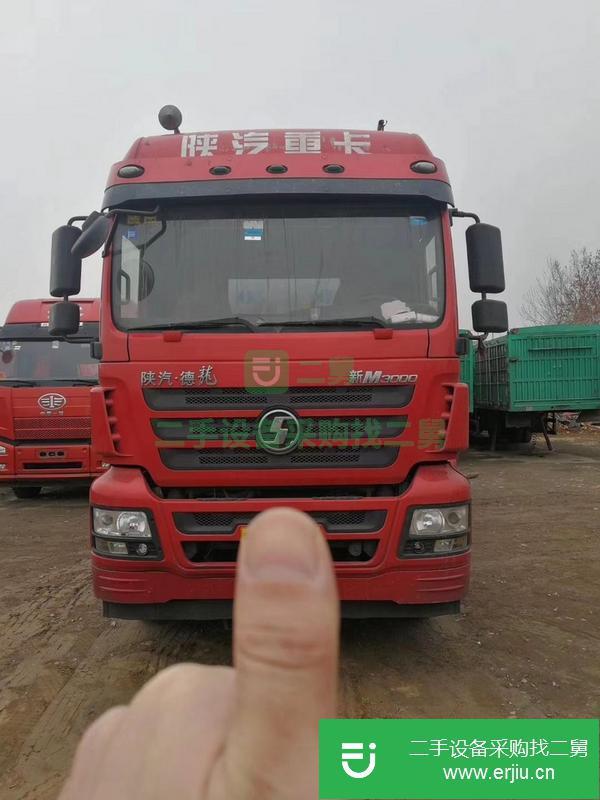 河北出售二手雙驅德龍牽引車  375馬力