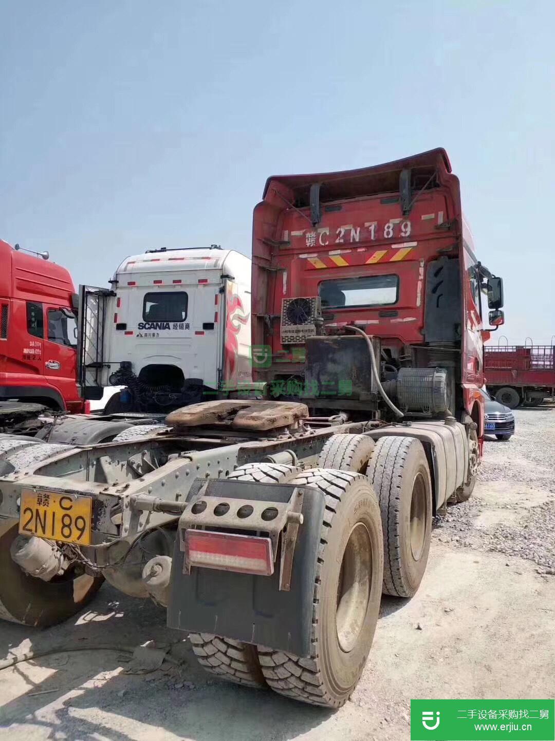 江西出售二手青島解放牽引車
