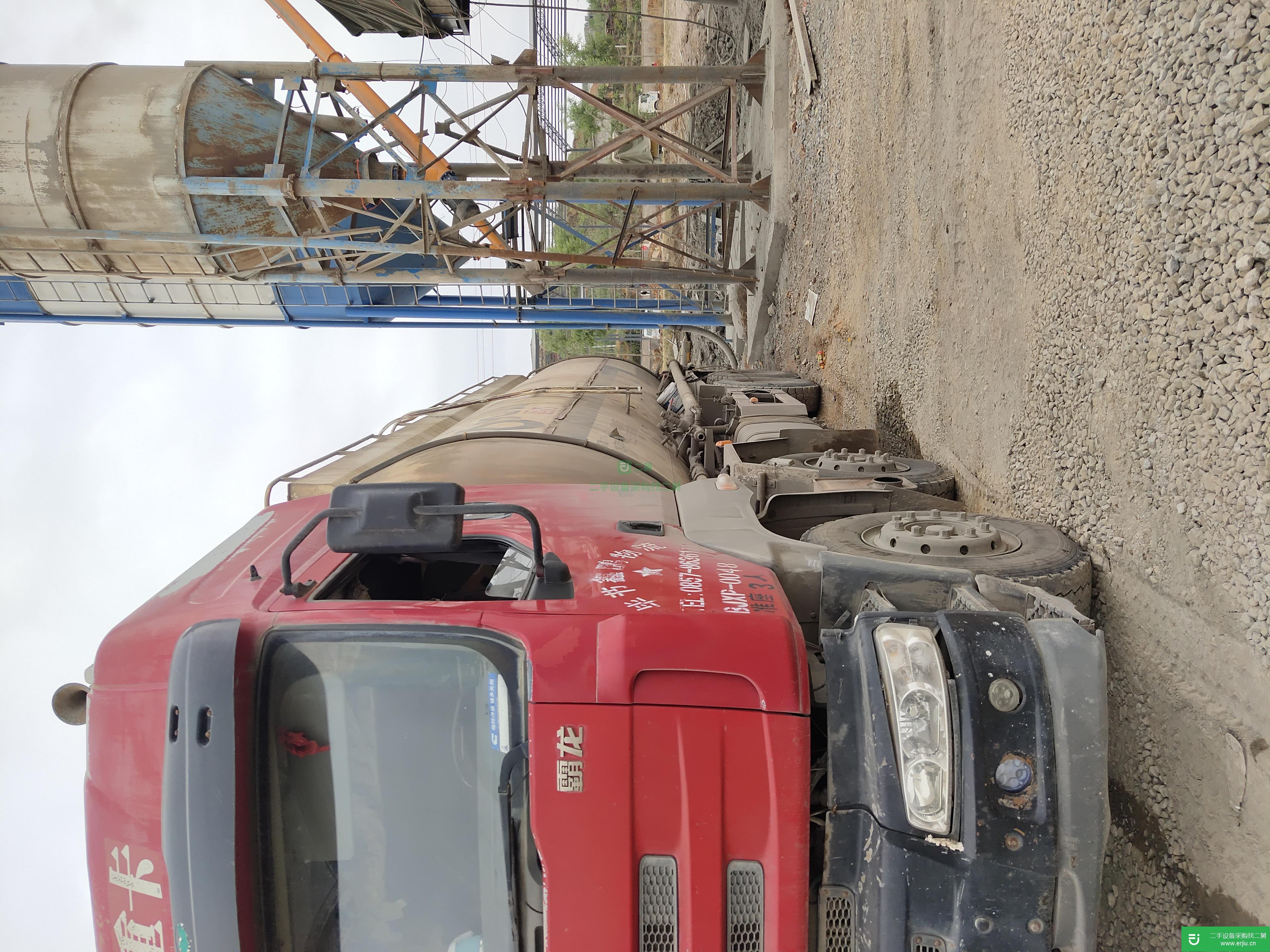 貴州出售二手東風柳汽粉粒物料運輸車