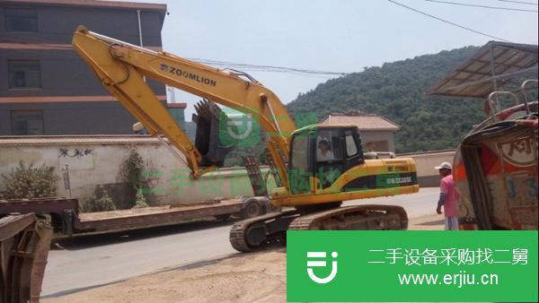 江蘇出售二手中聯(lián)205挖掘機(jī)