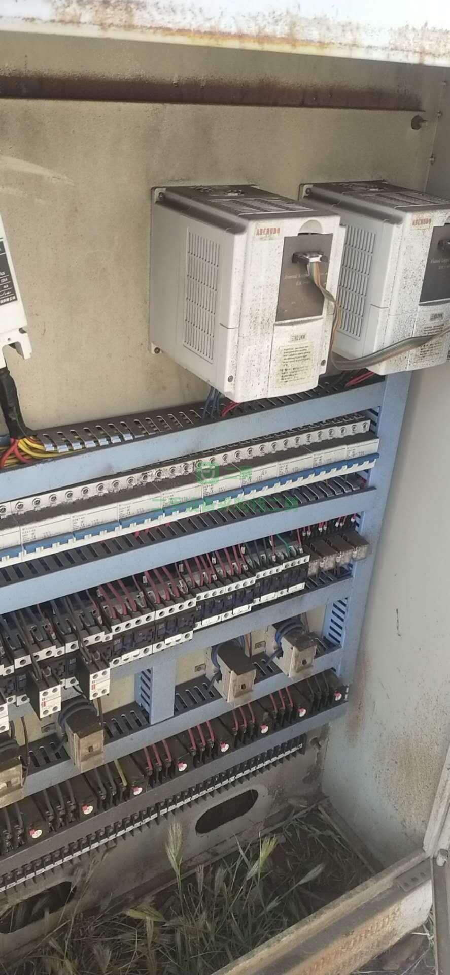 出售一臺寬一米一高五十四個十一千瓦炮頭拋丸機