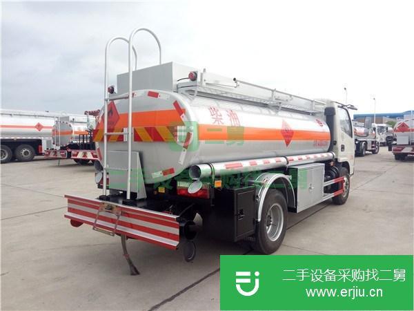 湖北出售二手東風多利卡4噸油罐車