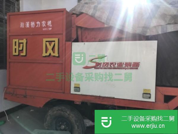 安徽出售轉(zhuǎn)讓時風玉米收割機,不用修,直接可以干活