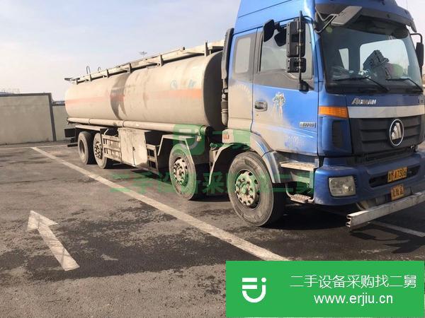 江蘇轉讓出售前四后六歐曼油罐車 ,270馬力