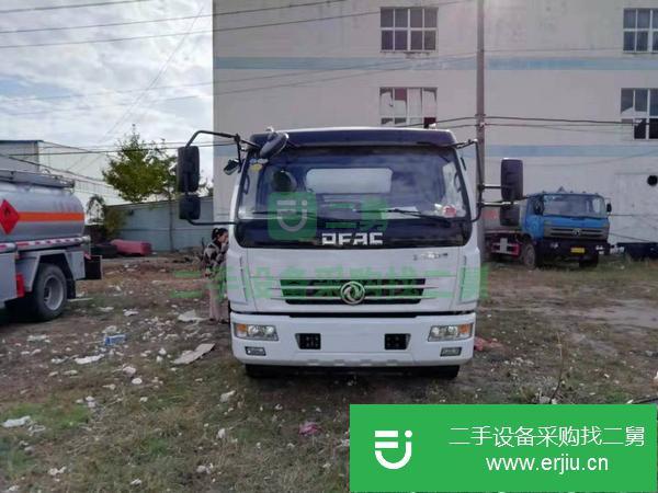 福建轉(zhuǎn)讓出售8噸東風(fēng)油罐車