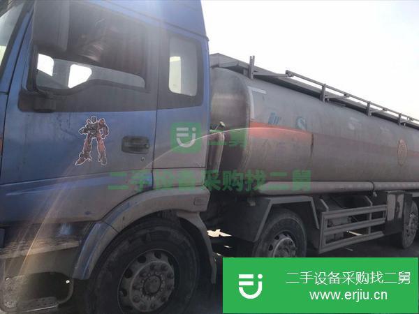 江蘇轉讓出售前四后六歐曼油罐車 ,270馬力