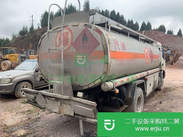 湖北出售二手多利卡油罐車