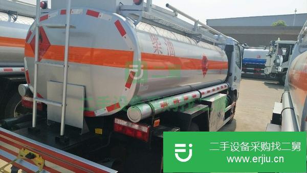 廣東出售轉(zhuǎn)讓5噸東風(fēng)多利卡油罐車