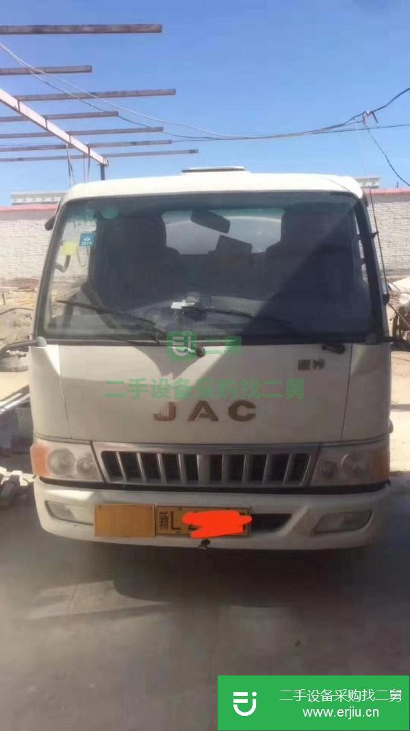新疆出售轉讓二手5噸油罐車 手續齊全
