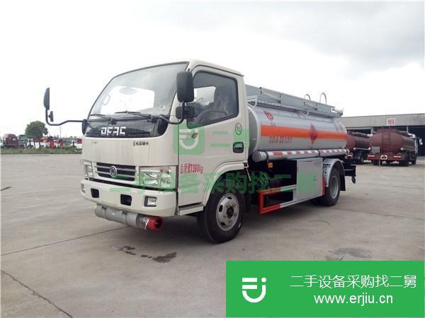 湖北出售二手東風多利卡4噸油罐車