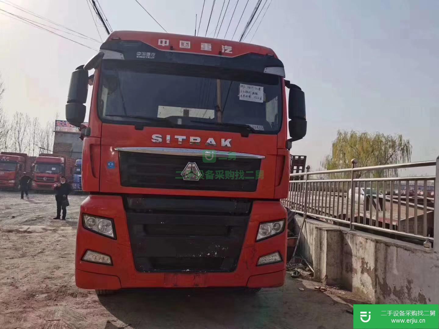 山東出售二手重汽汕德牽引車