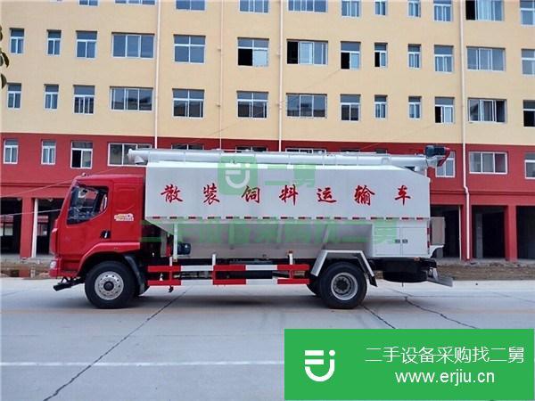湖北出售二手散裝飼料運(yùn)輸車