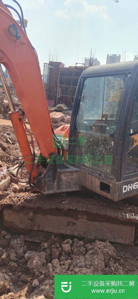 重慶出售二手斗山DH60挖掘機