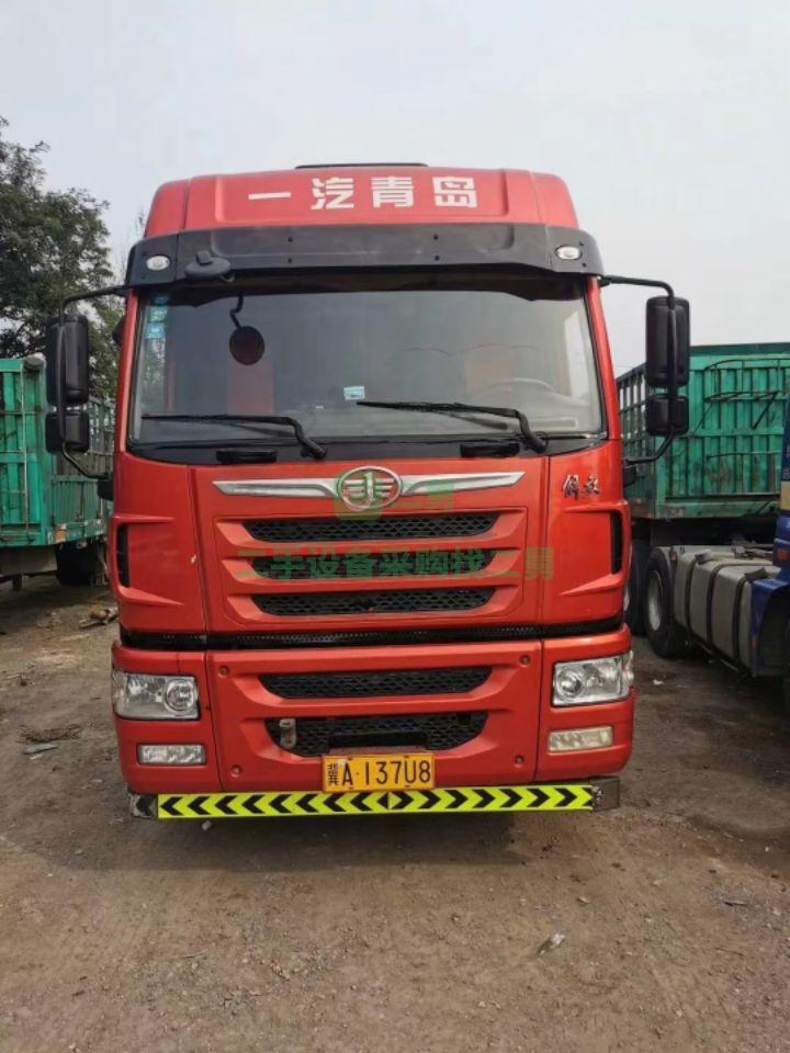 出售國四17年5月全保險悍衛350雙驅牽引車！全車鋁合金輪轂！