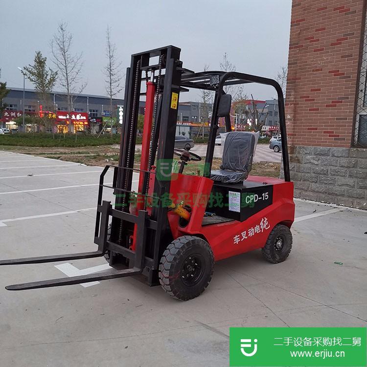 河北出售二手四輪座駕式電動(dòng)叉車(chē)