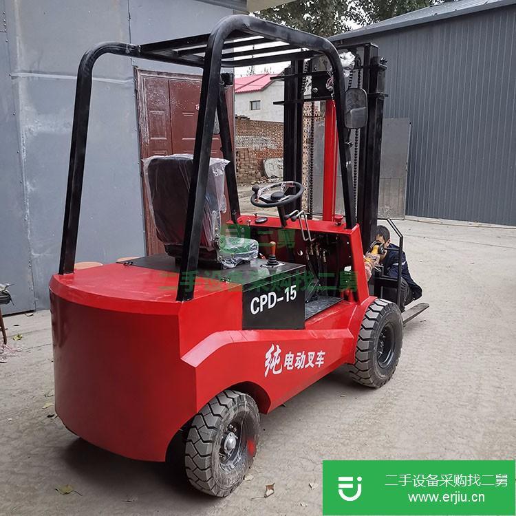 河北出售二手四輪座駕式電動(dòng)叉車(chē)