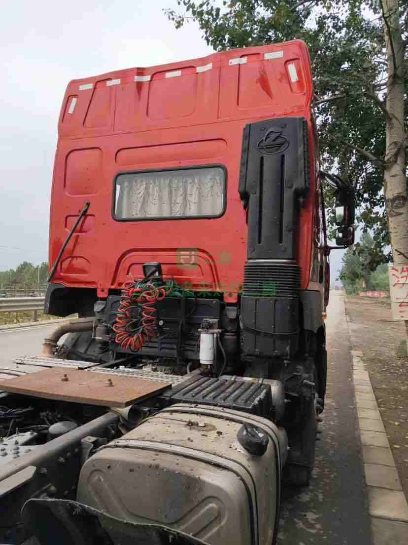 出售1年8個月乘龍H6-500馬力牽引車，WP13濰柴動力