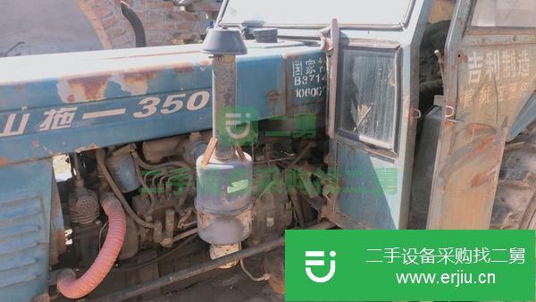 山東出售二手的拖拉機，四缸萊動發動機，車棚完好，部件齊全