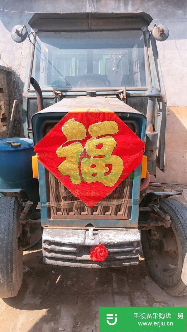 山東出售二手的拖拉機，四缸萊動發動機，車棚完好，部件齊全