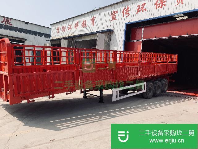山東出售二手側(cè)翻掛車(chē)