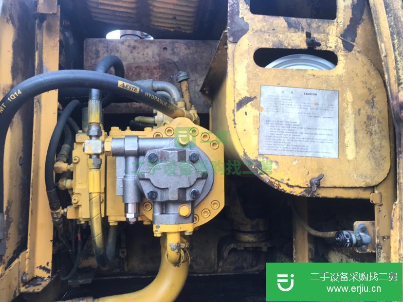 廣東出售二手小松PC200-5挖掘機