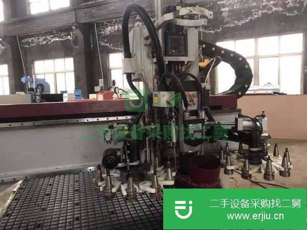 遼寧出售轉讓20刀加工中心雕刻機一臺