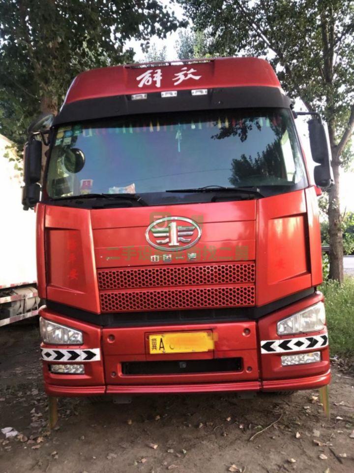 出售二手的16年3月的勾六420前四牽引車，全保險，極品中的極品