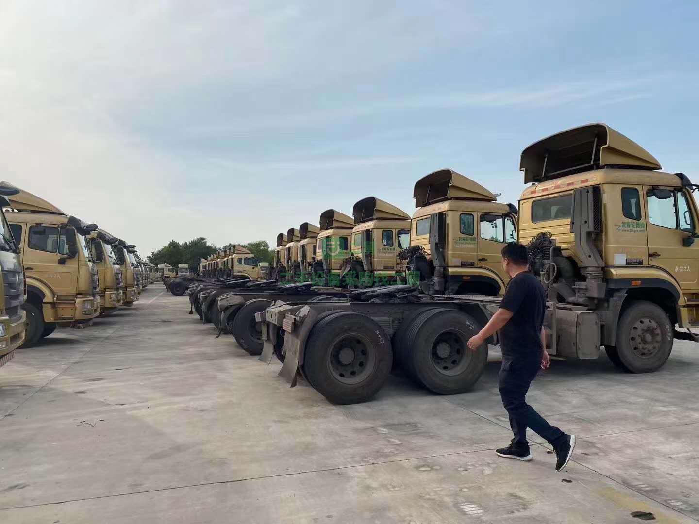 出售中國重汽 國四排放 17年精品車況 德國曼MC11升發動機牽引車