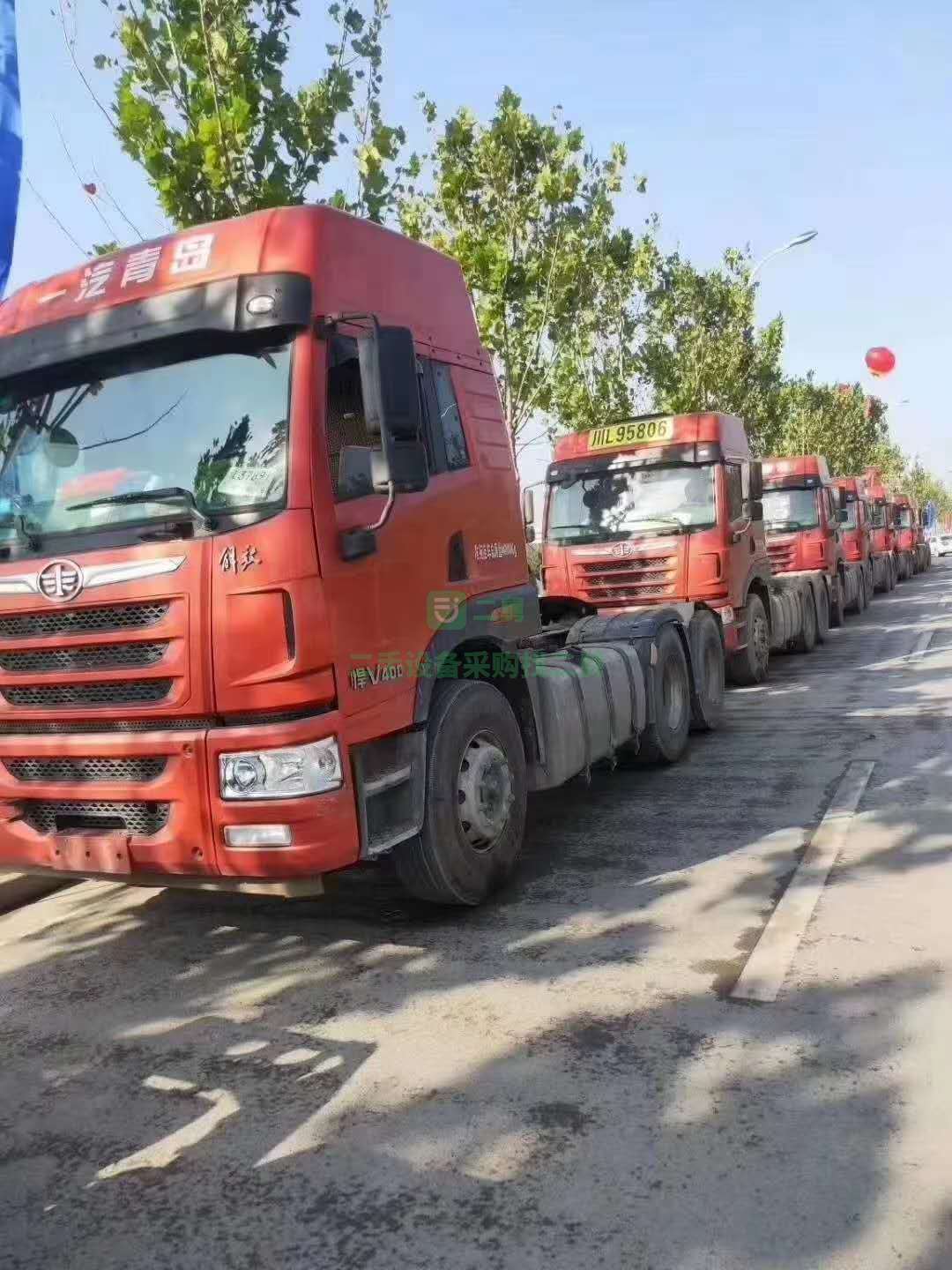 出售一臺18年2月，解放悍V牽引車，400馬力濰柴機器，國五雙驅車