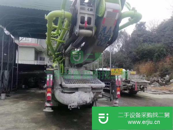 江西出售18年國五奔馳49米泵車,車況免檢