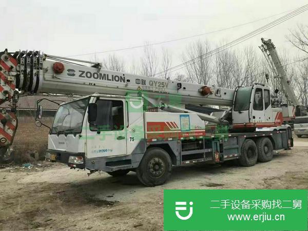 河北出售二手中聯吊車