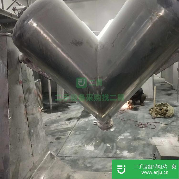 山東出售二手500升V型混合機(jī)