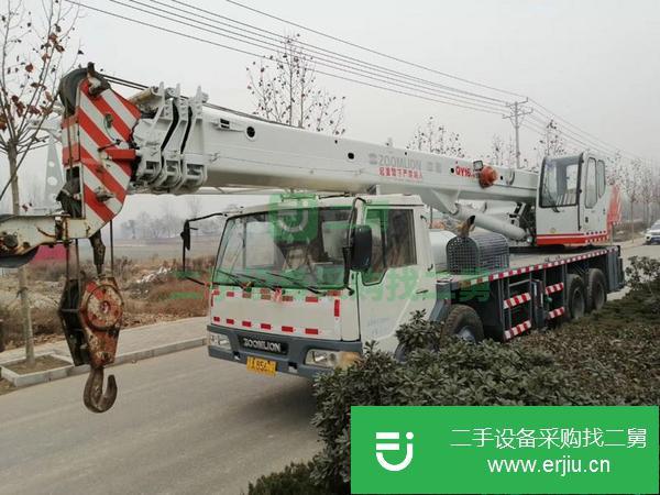 山東出售轉讓中聯吊車一臺