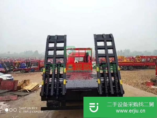 湖北出售轉(zhuǎn)讓拉挖機(jī)江淮平板運(yùn)輸車