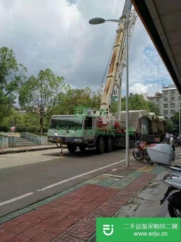 福建出售二手中聯70噸五節臂汽車吊