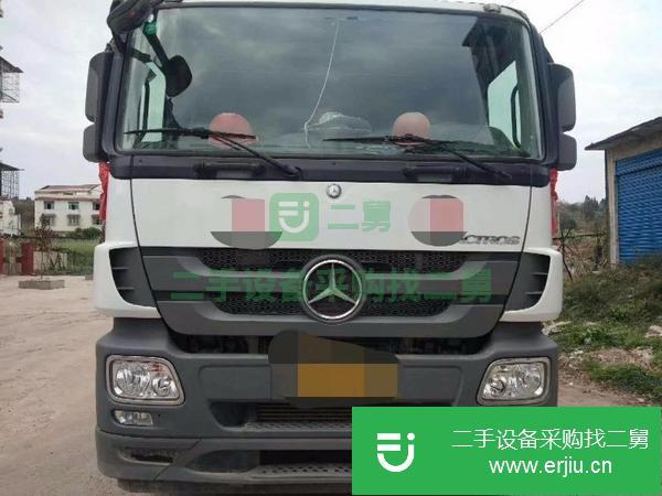 貴州低價出售二手19年奔馳國五56米泵車