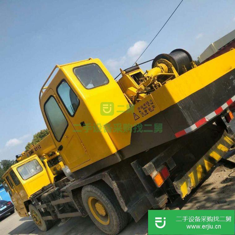 西藏低價出售9成新徐工吊車