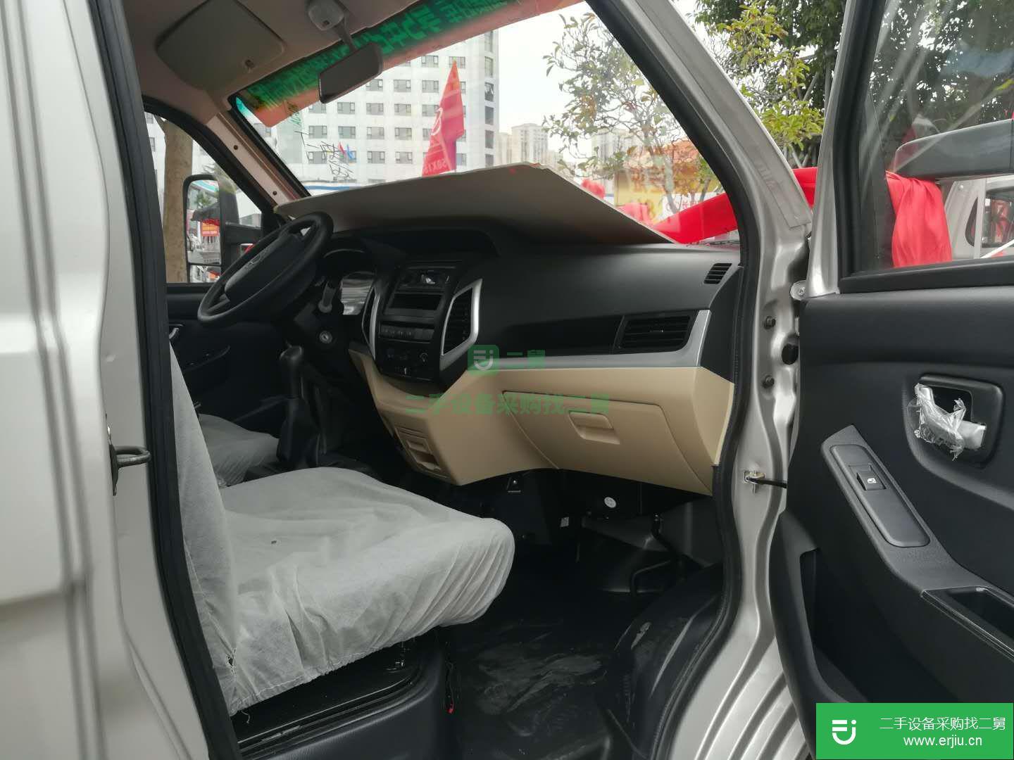 陜西出售二手長安跨越箱式貨車