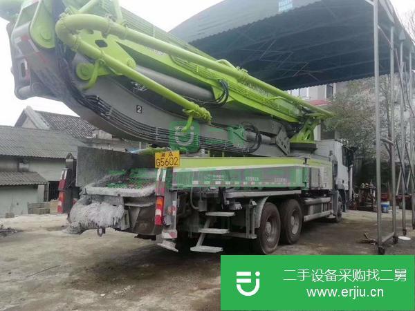 江蘇出售二手中聯(lián)混凝土泵車