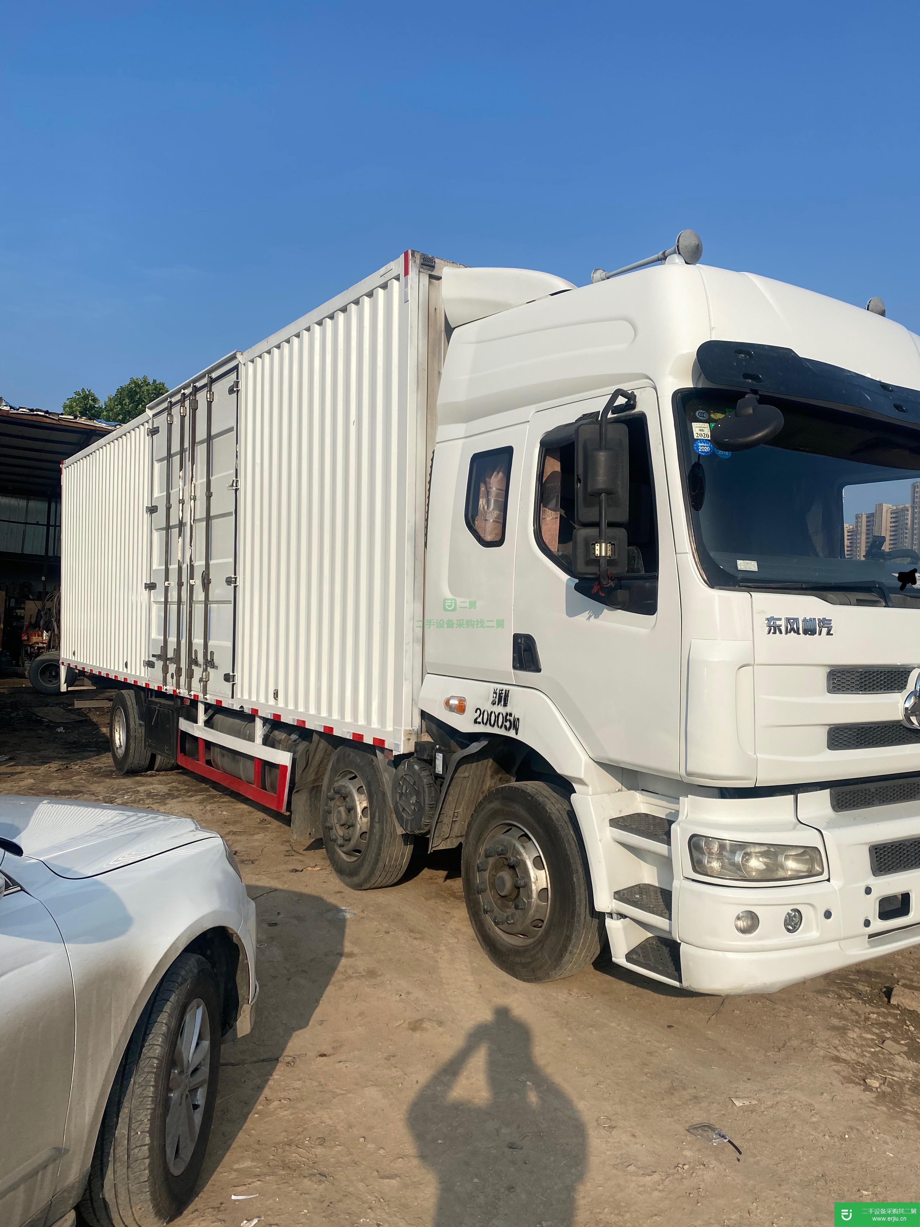 安微出售二手東風柳汽箱式貨車