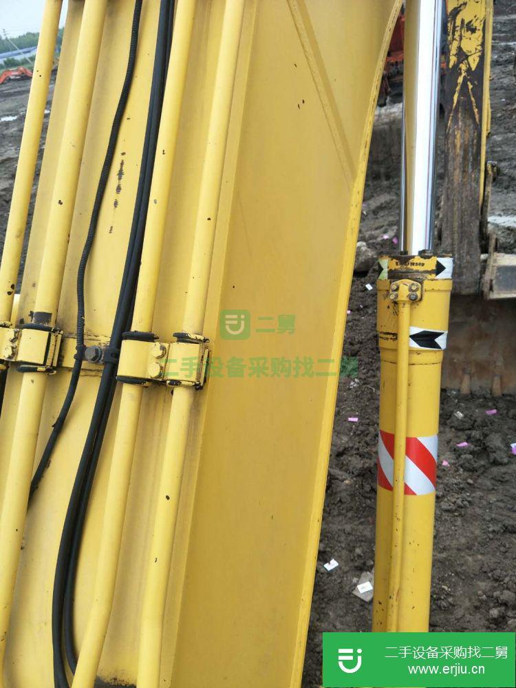 黑龍江出售二手小松PC220-7挖掘機