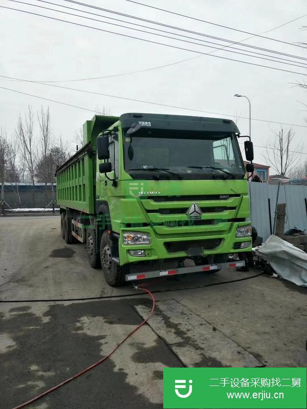 吉林出售19年前四后八豪沃自卸車8.6米