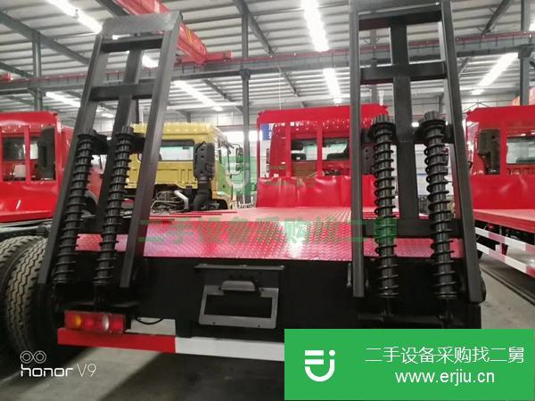 甘肅出售二手東風(fēng)挖機(jī)運(yùn)輸車