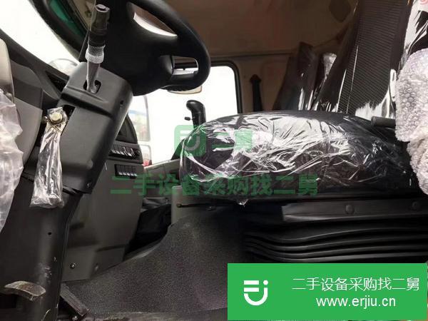 甘肅出售二手東風(fēng)挖機(jī)運(yùn)輸車