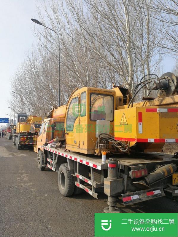 吉林出售二手的吊車，車況精品。
