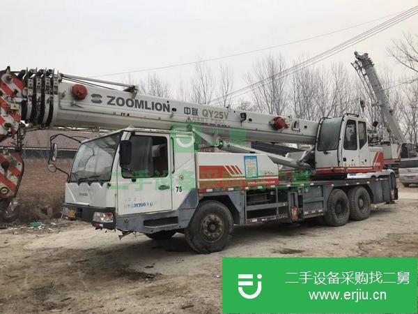 河南出售二手中聯(lián)汽車(chē)吊