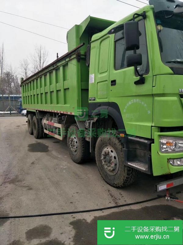 吉林出售19年前四后八豪沃自卸車8.6米